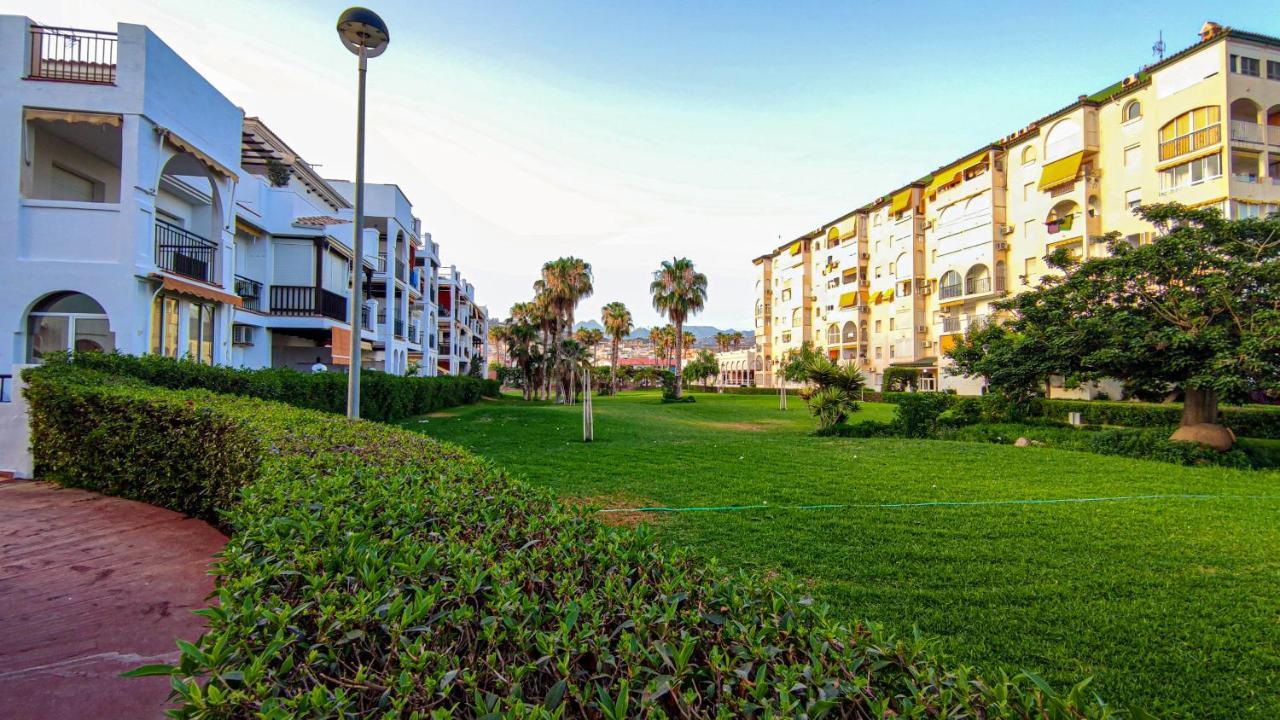 Laguna Beach Costasol - Alojamientos La Torre Torrox Exterior foto